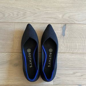 Rothy’s The Point black flats